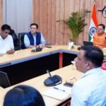 नेपाल में उत्पन्न राजनीतिक हालातों के मद्देनजर सीएम धामी ने ली बैठक, अंतरराष्ट्रीय सीमाओं पर सुरक्षा को लेकर की संपूर्ण स्थिति की समीक्षा
